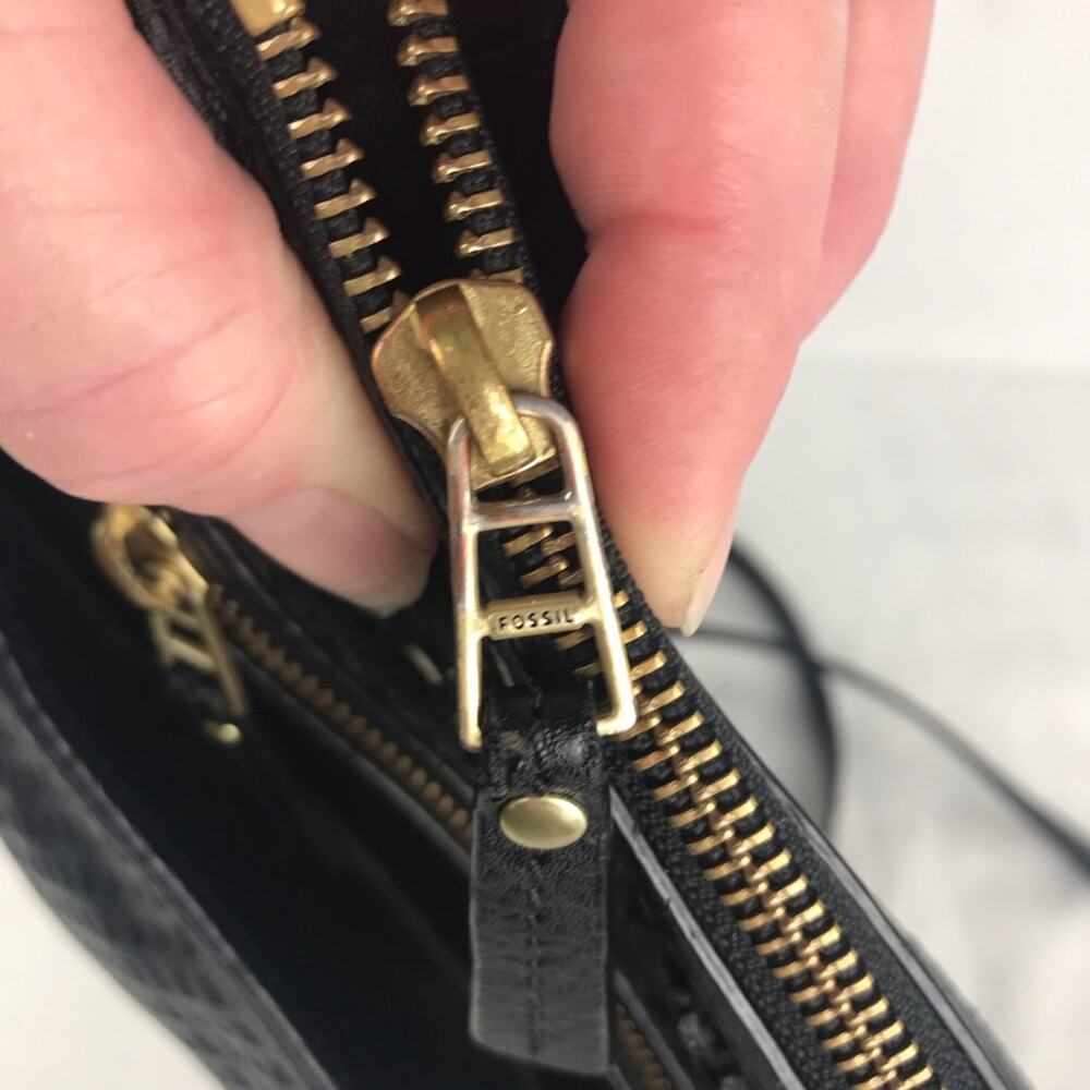 Fossil Black Leather Cut Out Crossbody Bag - Picture 7 of 12
